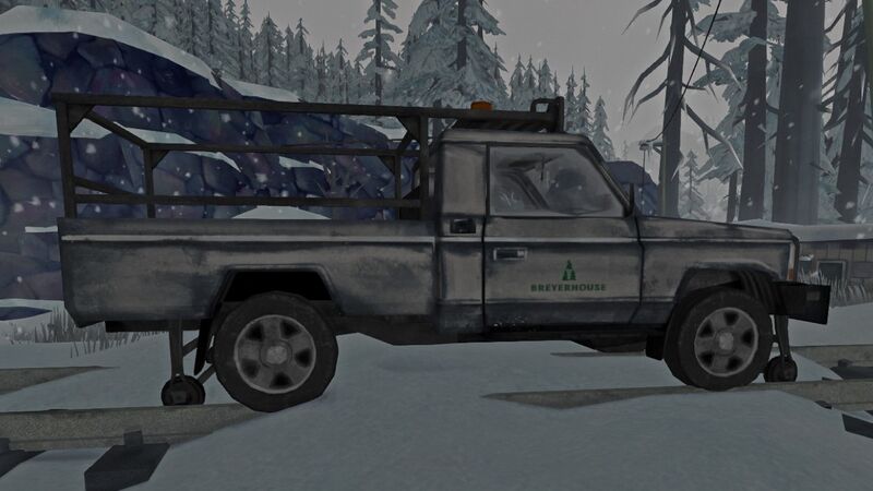 File:Breyerhouse on tracks.jpg